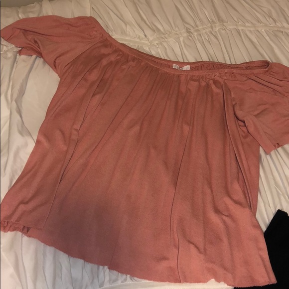 Off the shoulder top - Picture 3 of 3